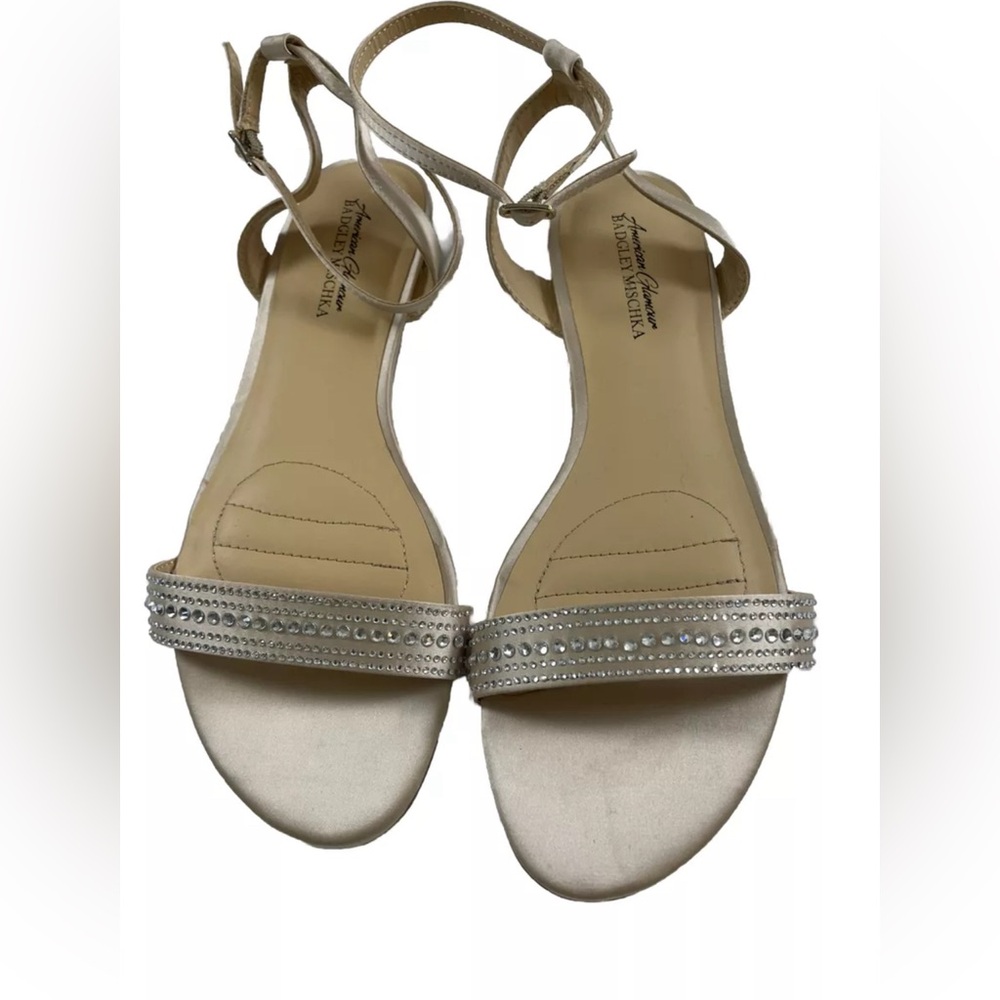 Jewel Badgley Mischka Delaney Glittering Flat Sandals Shoes Flip Flops Size 9.5